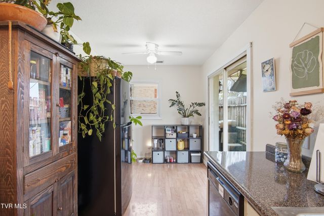 926 East Mountain View Road, Johnson City, TN 37601