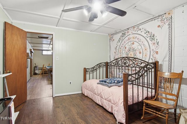 926 East Mountain View Road, Johnson City, TN 37601