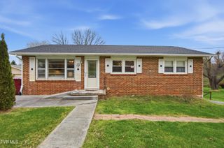 926 East Mountain View Road, Johnson City, TN 37601