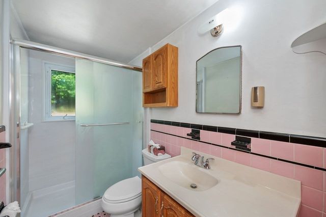 195 Temple Road, Waltham, MA 02452
