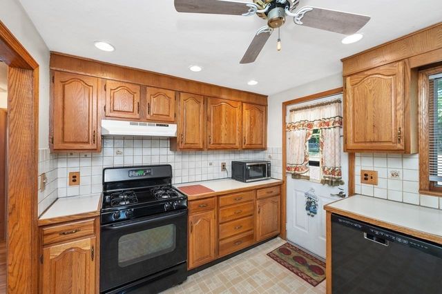 195 Temple Road, Waltham, MA 02452