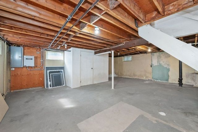 195 Temple Road, Waltham, MA 02452