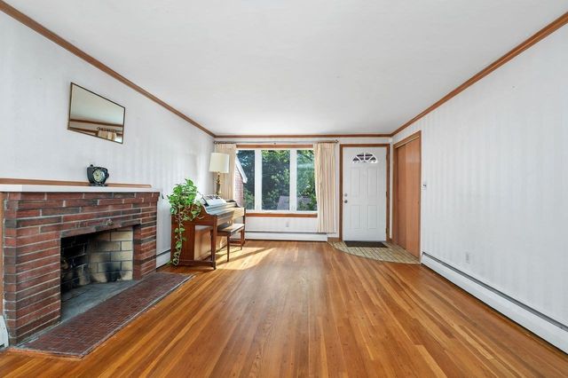 195 Temple Road, Waltham, MA 02452