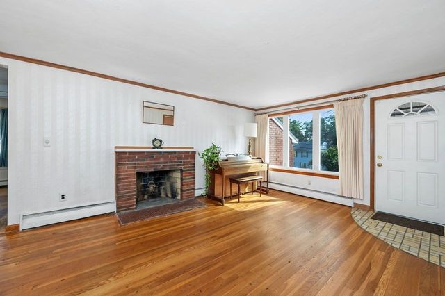195 Temple Road, Waltham, MA 02452