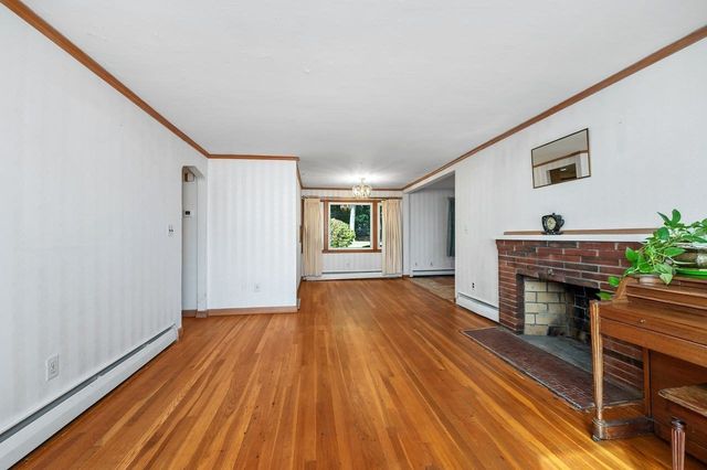 195 Temple Road, Waltham, MA 02452
