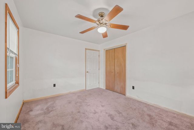 602 PLUM TREE LN, Berkeley Springs, WV 25411