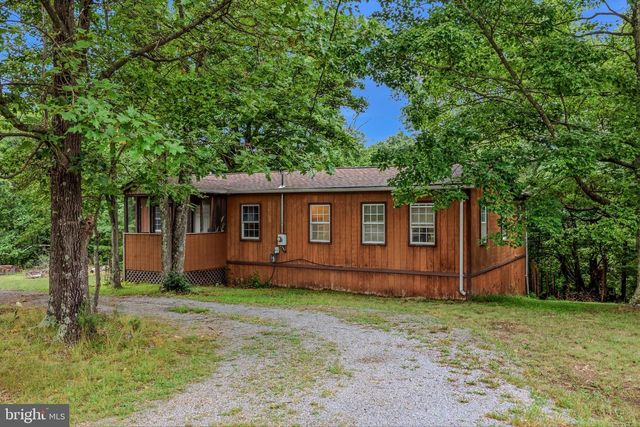 602 PLUM TREE LN, Berkeley Springs, WV 25411
