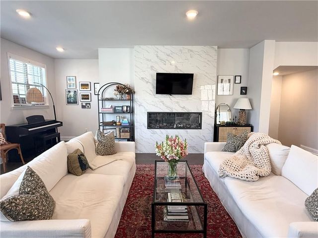 2520 Great Silver Fir Alley, Atlanta, GA 30360