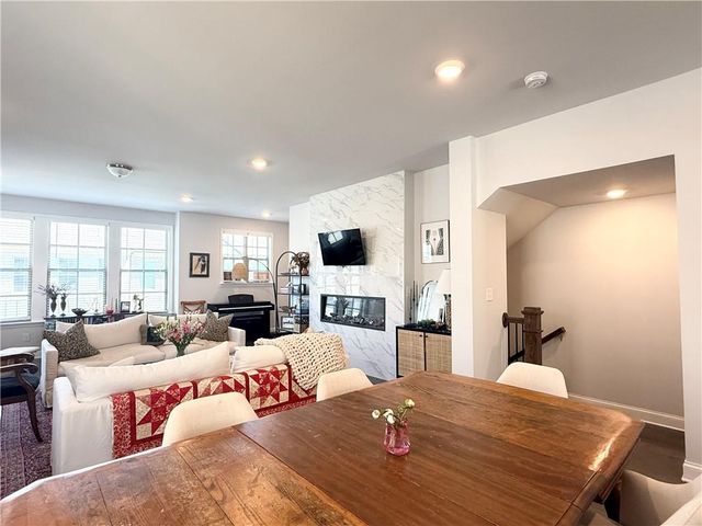 2520 Great Silver Fir Alley, Atlanta, GA 30360