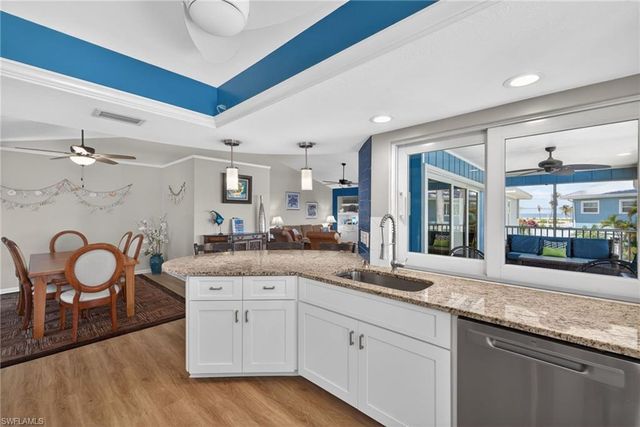 5612 Easy ST, Fort Myers Beach, FL 33931