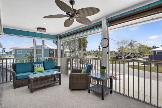 5612 Easy ST, Fort Myers Beach, FL 33931