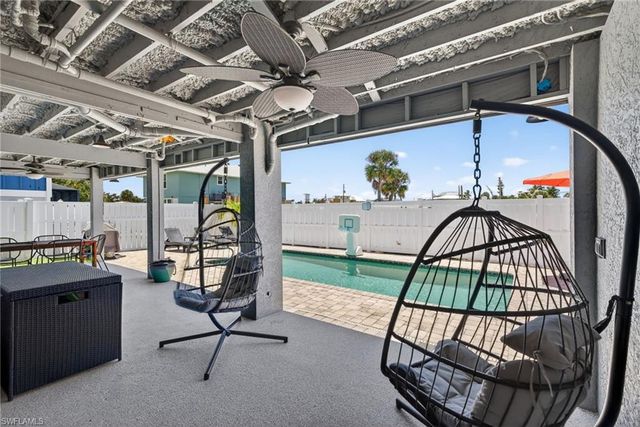 5612 Easy ST, Fort Myers Beach, FL 33931