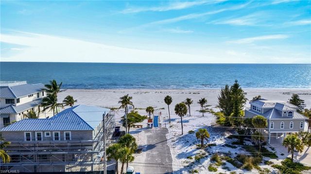 5612 Easy ST, Fort Myers Beach, FL 33931