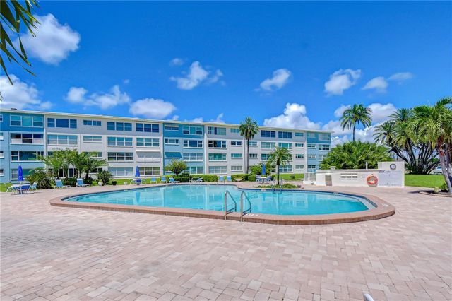 300 64TH AVENUE 322, St Pete Beach, FL 33706