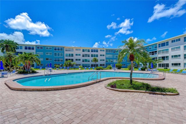 300 64TH AVENUE 322, St Pete Beach, FL 33706