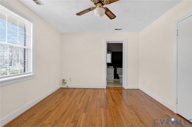 5631 Swan Dr, North Chesterfield, VA 23234