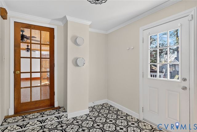 5631 Swan Dr, North Chesterfield, VA 23234