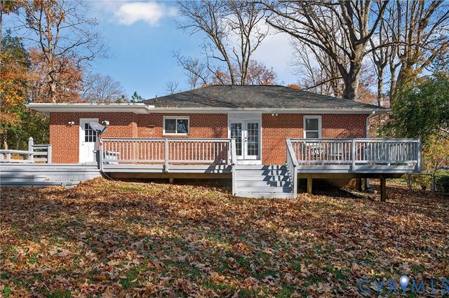 5631 Swan Dr, North Chesterfield, VA 23234