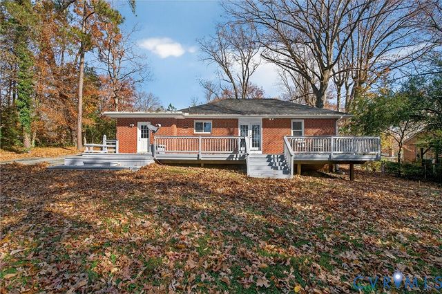 5631 Swan Dr, North Chesterfield, VA 23234