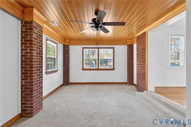 5631 Swan Dr, North Chesterfield, VA 23234