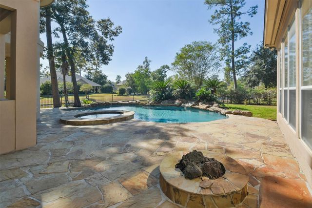8114 Hideaway Lake Circle, Spring, TX 77389