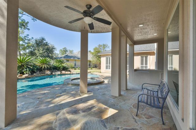 8114 Hideaway Lake Circle, Spring, TX 77389