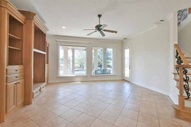 8114 Hideaway Lake Circle, Spring, TX 77389