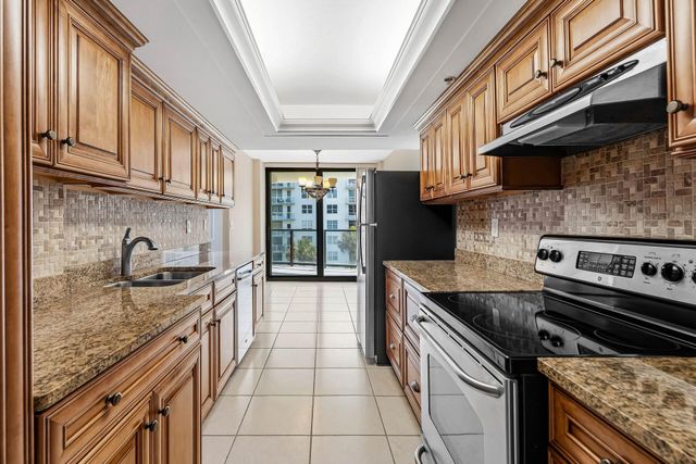 3440 S Ocean Boulevard 502s, Palm Beach, FL 33480