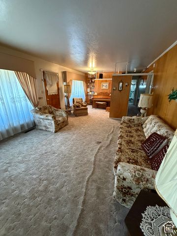 220 GLEN PL, Layton, UT 84041