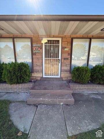 220 GLEN PL, Layton, UT 84041