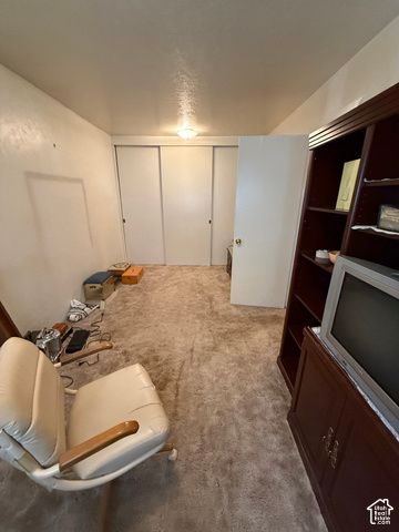 220 GLEN PL, Layton, UT 84041