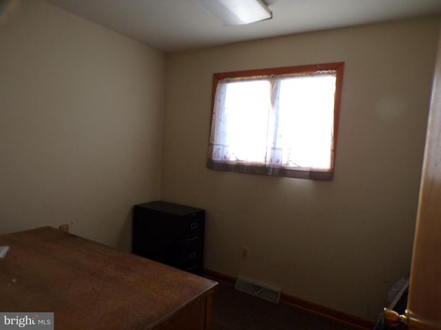 604 W INDUSTRIAL BLVD, Cumberland, MD 21502