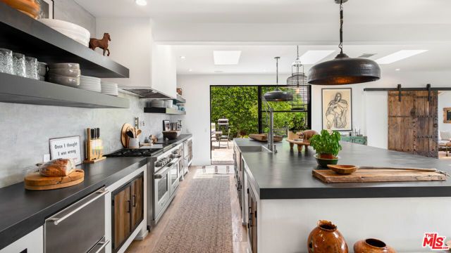 27860 Winding Way, Malibu, CA 90265