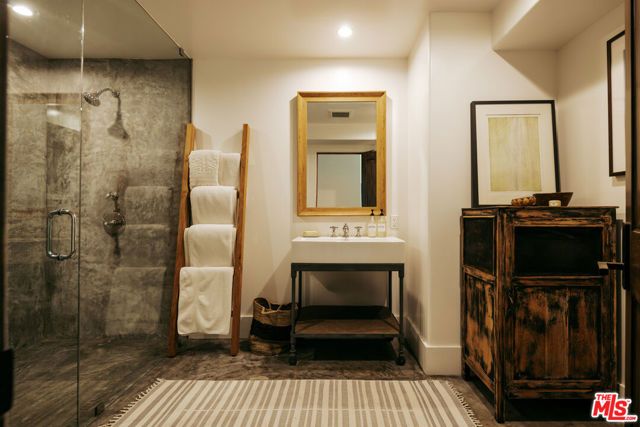 27860 Winding Way, Malibu, CA 90265