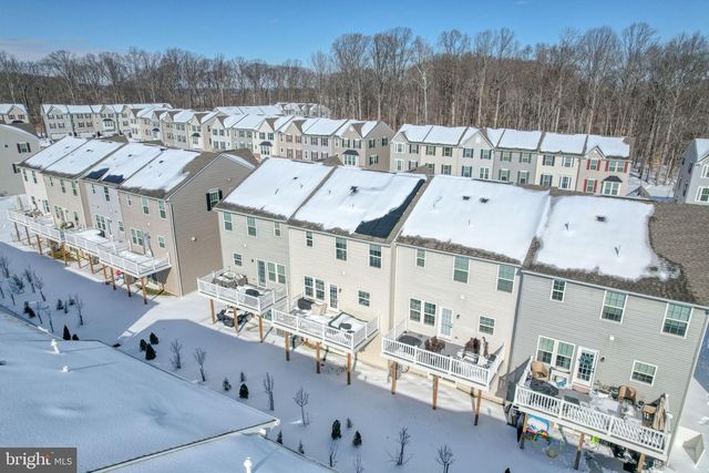 2121 RIVERS DR, Newark, DE 19702