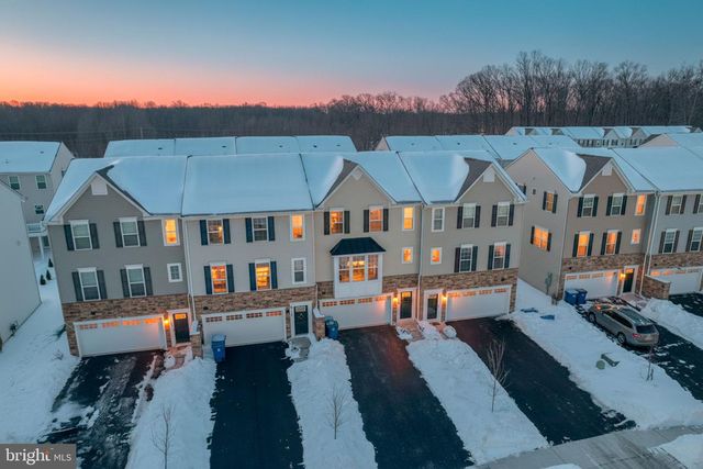 2121 RIVERS DR, Newark, DE 19702