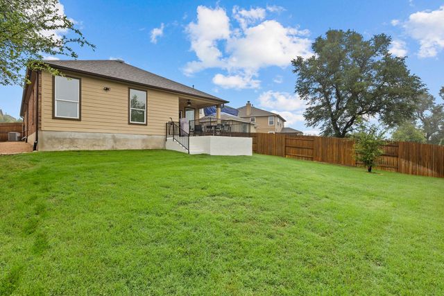 900 Crown Anchor BND, Georgetown, TX 78633