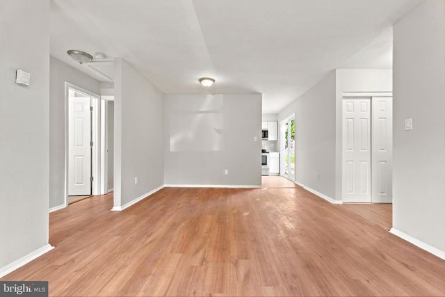 123 LEXINGTON BLVD, Barnegat, NJ 08005