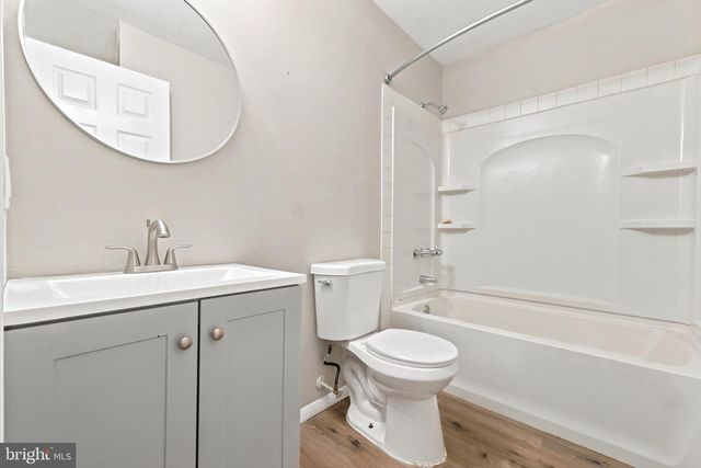 123 LEXINGTON BLVD, Barnegat, NJ 08005