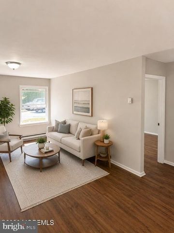 123 LEXINGTON BLVD, Barnegat, NJ 08005