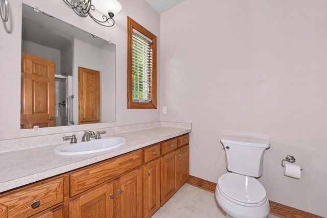 124 Meehan CIRCLE, West Bend, WI 53095