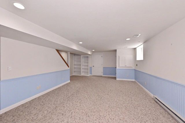 124 Meehan CIRCLE, West Bend, WI 53095