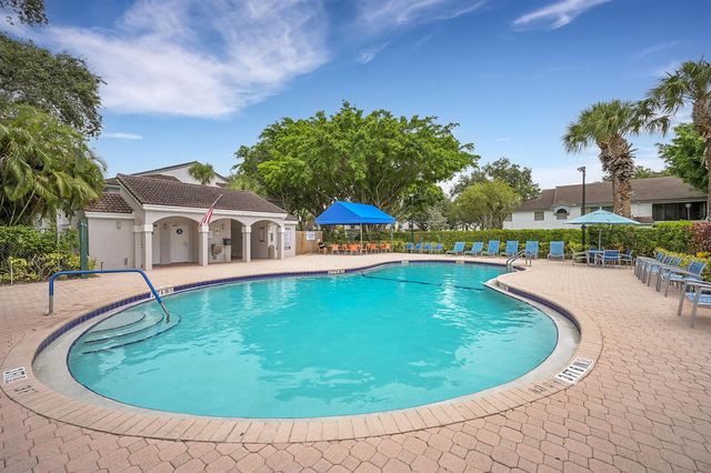5379 Verona Drive H, Boynton Beach, FL 33437
