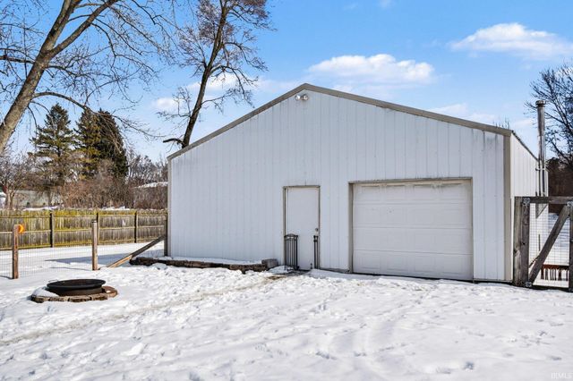 59460 Crumstown Highway, North Liberty, IN 46554