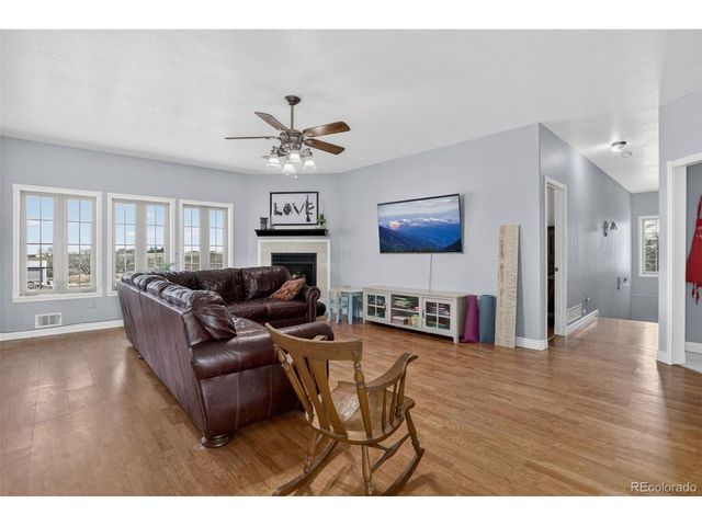 59956 E Commanche Way, Strasburg, CO 80136