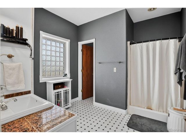 59956 E Commanche Way, Strasburg, CO 80136