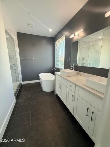3900 N 30th Street 1, Phoenix, AZ 85016