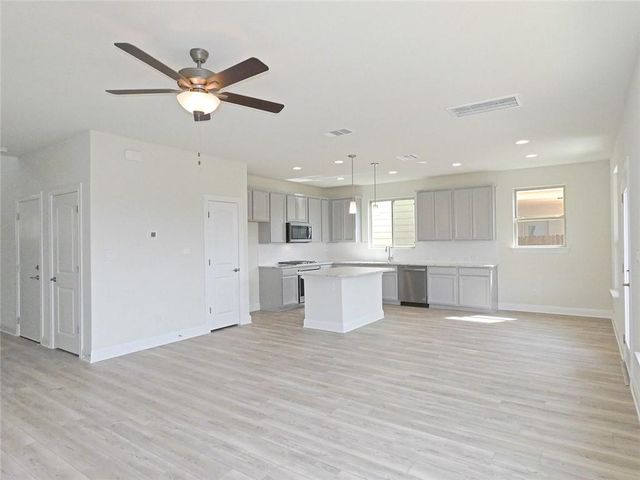 15800 CELOSIA ST, Austin, TX 78728
