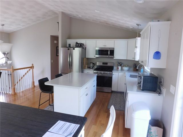 476 Ledge Road, Coventry, RI 02816
