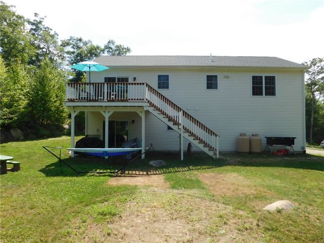 476 Ledge Road, Coventry, RI 02816